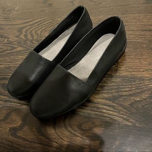 Black Aerosoles Loafers